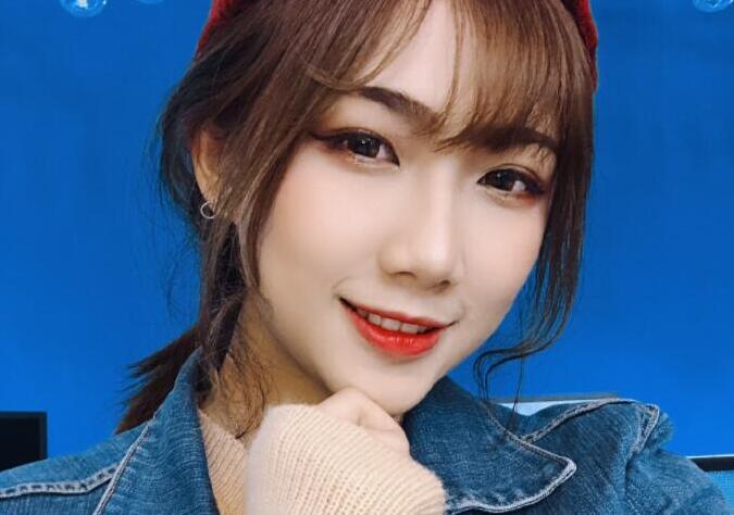 抖音鍾婷為什麼要冒著掉粉風險去代言《傳奇》 廣告費一定不會低