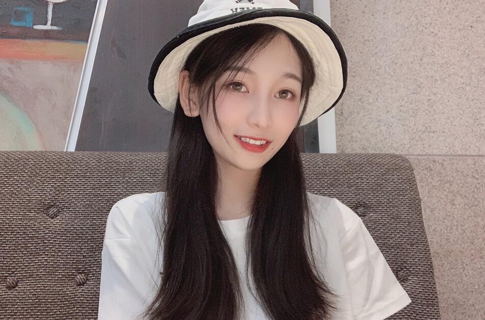 鬥魚美女主播葉知秋Vanessa高清生活照寫真 葉知秋微博套圖欣賞