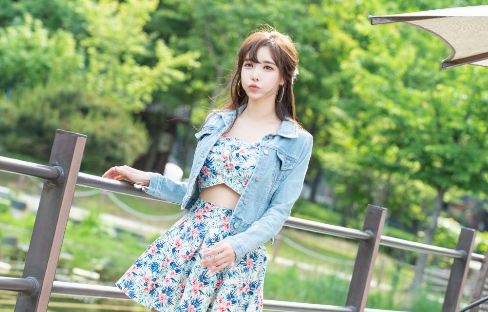 曾在CJ上收獲9999朵玫瑰的韓國女主播，竟然還未成年？