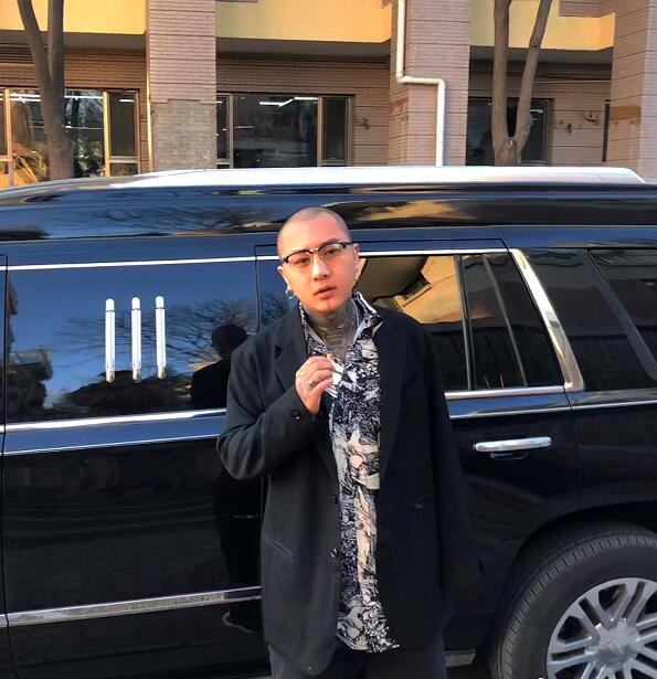 快手網紅FZ方丈個人資料簡介 結婚成家後現解封回歸快手直播
