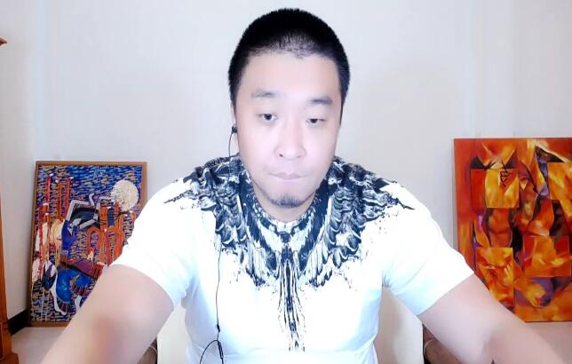 YY榮辱不驚真實身份，被YY遊客稱“偽土豪”，他現實有何產業有錢嗎