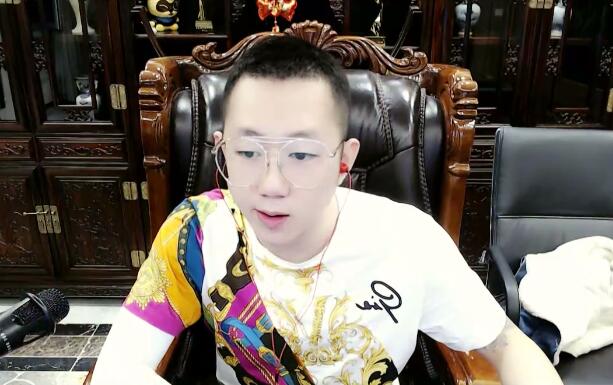 YY神豪未知哥回歸，曾是天佑的好大哥，重回YY為王小源開國王