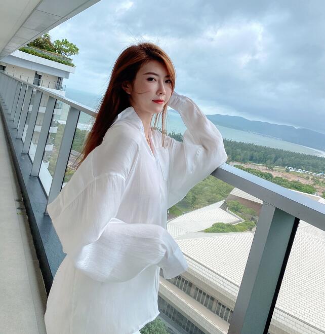 YY小溫妮被延長封禁時間，特殊原因11月開播，直播間ID半年後歸還