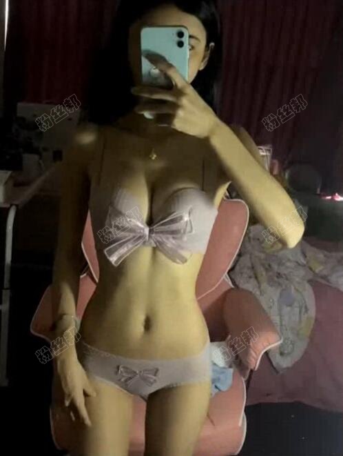 抖音狗頭大蘿莉726視頻事件，被前男推特爆出視頻，大量照片曝光