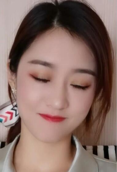 抖音美女網紅美女：鍾婷、小甜甜、三妮阿姨，你更喜歡哪一個？