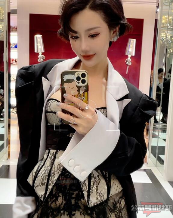 辛巴回應不結賬問題，拍桌子痛斥安若溪，離開時帶走公司千萬現金