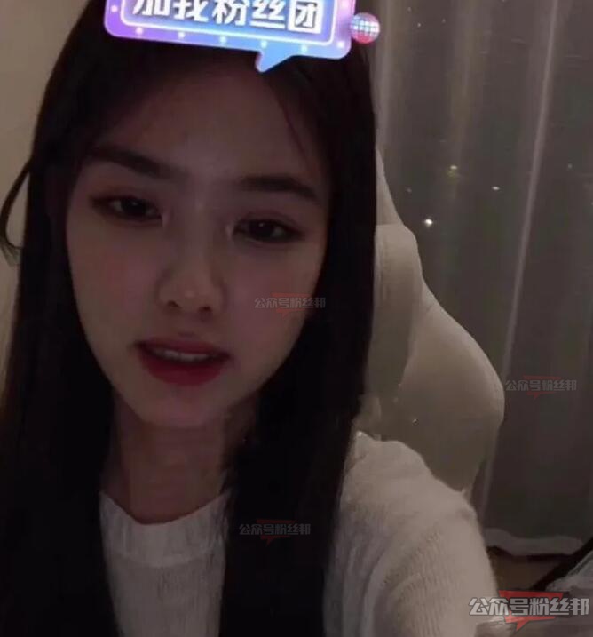 孫一寧生日直播感動落淚，美顏掉了素顏照片曝光，翻白眼回應想你的夜梗