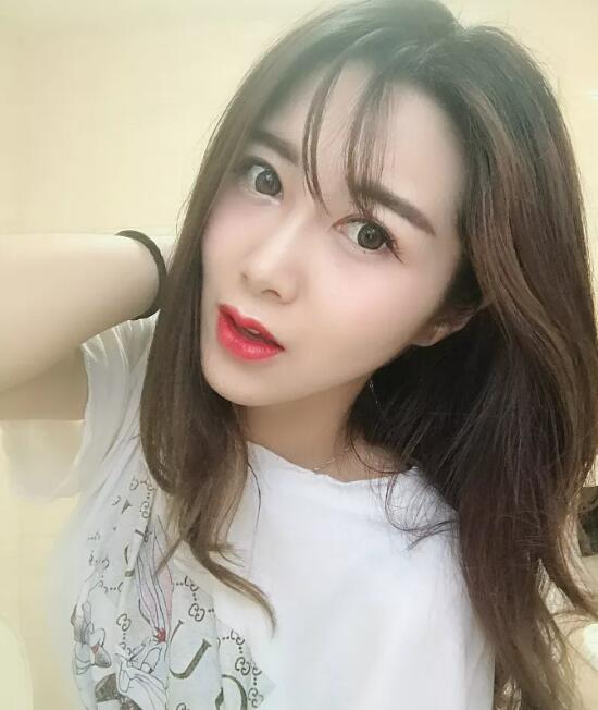 舞帝靜靜停播另有原因，大哥爆料利哥不講信用，承諾不抽後台反悔