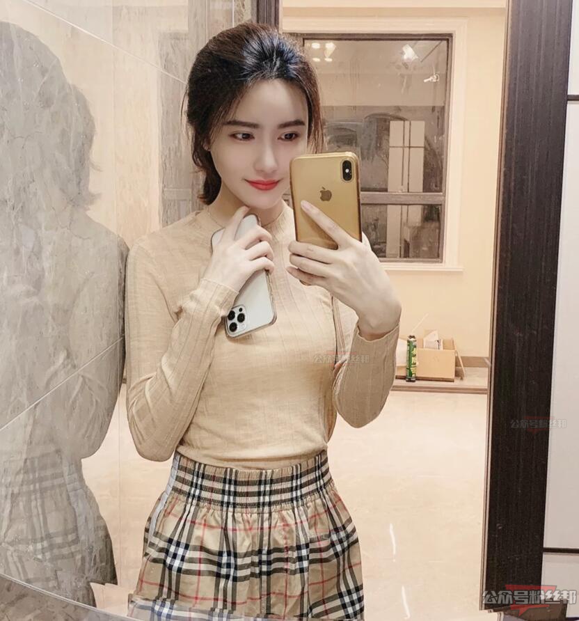 快手頑皮小丹丹和60歲榜一老頭戀愛，假稱懷孕讓其離婚，上新聞被追回100萬！