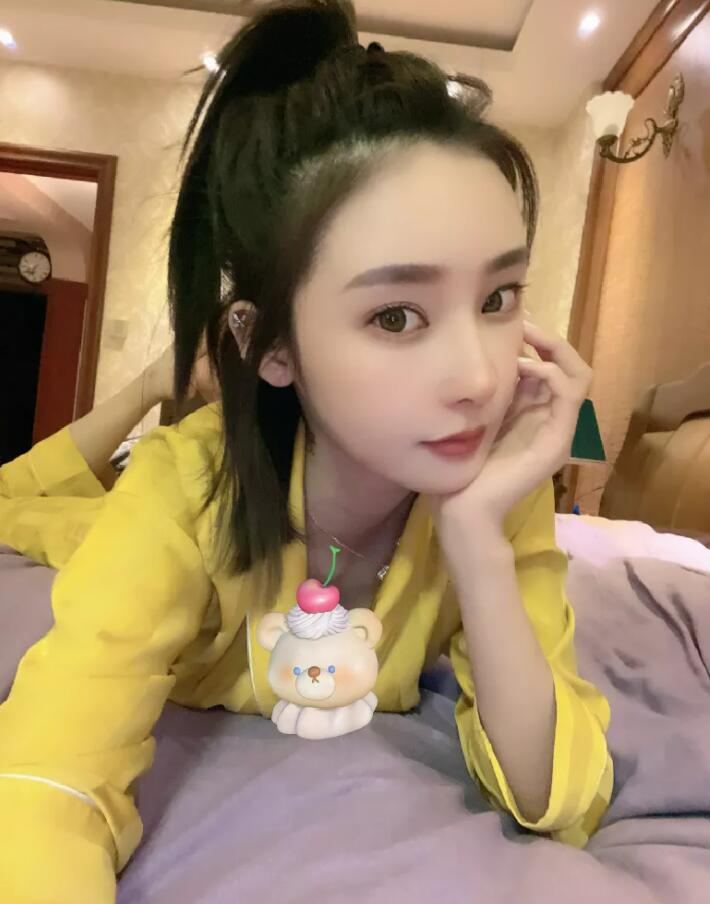 陳靜瑩首次曬天佑親子照，佑媽表態隻讓“老陳”進門，看來要好事將近了