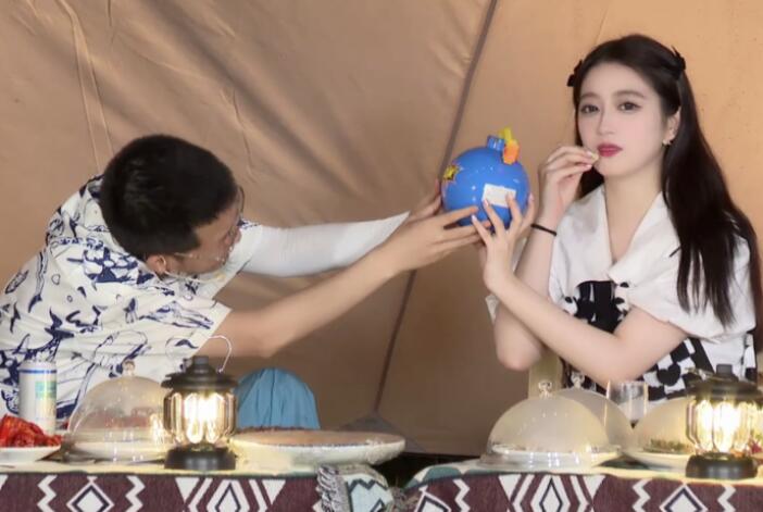 YY直播大手筆製作《夏日冒險島》首播，知名導演加持節目備受好評