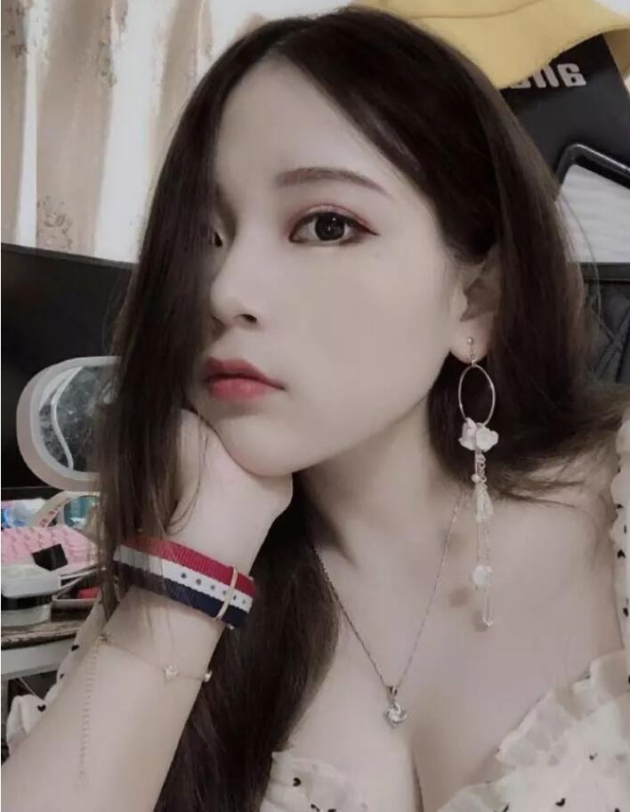 沒懷孕不是去生孩子，鬥魚酥酥停播退網，還差1個月直播滿9年