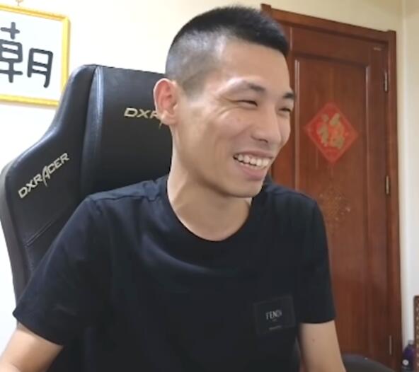 旭旭寶寶“第一次”沒了，跳槽抖音直播迎來首封，兩次違規黑屏限流