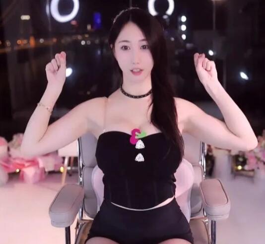 身材好是因為健身，小小玉醬為何癡迷健身房，回應是為了男朋友