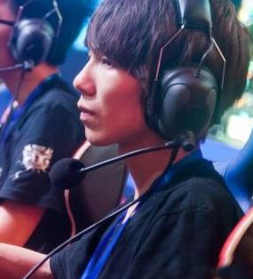 China公會旗下LOL戰隊、皇族傳媒LOL戰隊被同一人物收購