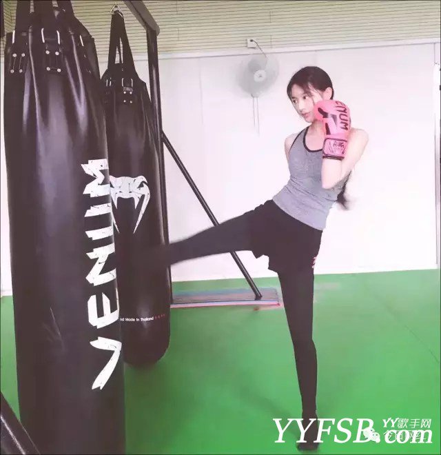 WR}L8XIYB2JYP_4N@@WAOZN.jpg