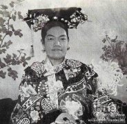 吃雞致富？主播護駕七次有功，王校長一擲百萬巨賞