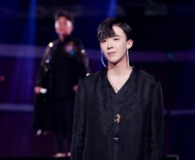 主播小洲講述有土豪願意花千萬簽約自己 預測劉宇寧今年收入過億